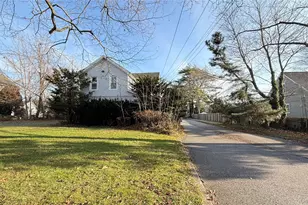 982 Roanoke Ave, Riverhead, NY 11901 - Photo 5