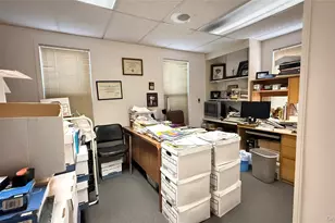 982 Roanoke Ave, Riverhead, NY 11901 - Photo 13