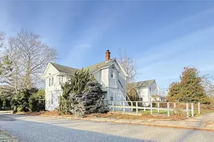 982 Roanoke Ave, Riverhead, NY 11901 - Photo 3