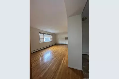 29 Hendrick Avenue #B (upper), Glen Cove, NY 11542 - Photo 9