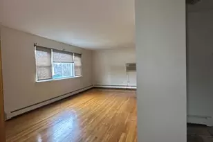 29 Hendrick Ave, Glen Cove, NY 11542 - Photo 9