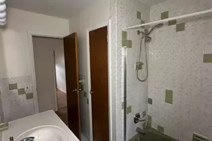 29 Hendrick Ave, Glen Cove, NY 11542 - Photo 7