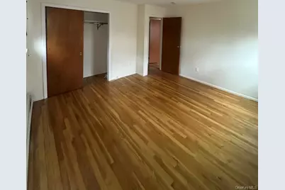 29 Hendrick Avenue #B (upper), Glen Cove, NY 11542 - Photo 11