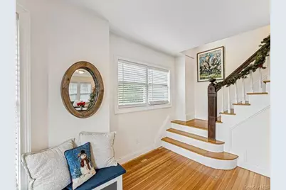 27 Hewlett Court, Babylon, NY 11702 - Photo 5