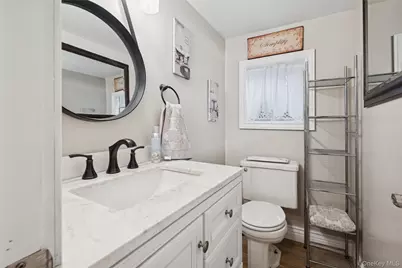 14 Blanchard Street, West Babylon, NY 11704 - Photo 9