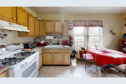 248 Westchester Avenue, Fleetwood, NY 10552 - Photo 31