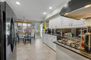 111 Shinbone Ln, Commack, NY 11725 - Photo 13