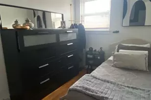 260-40 73rd Ave, Glen Oaks, NY 11004 - Photo 9