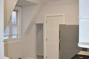 563 E 3rd St, Mount Vernon, NY 10553 - Photo 5