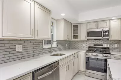 66 Paerdegat 1st Street, Brooklyn, NY 11236 - Photo 13