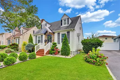 48 Saint Marks Avenue, Freeport, NY 11520 - Photo 21