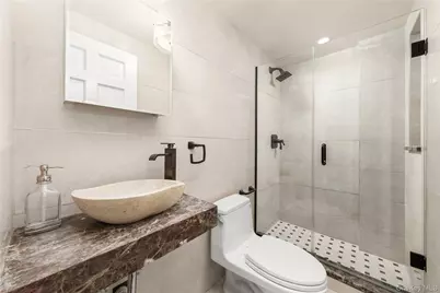 4725 Independence Avenue, Bronx, NY 10471 - Photo 9