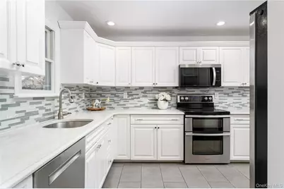 7 Atlantic Drive, Sound Beach, NY 11789 - Photo 9