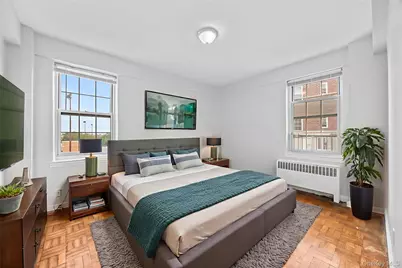 210 Pelham Road #5M, New Rochelle, NY 10805 - Photo 1