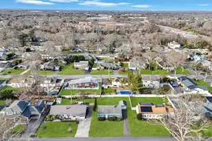 110 Monroe Ave, Patchogue, NY 11772 - Photo 25