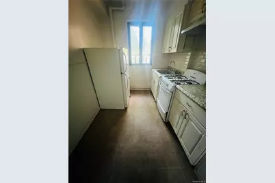 1504 Metropolitan Avenue #ME, Bronx, NY 10462 - Photo 3