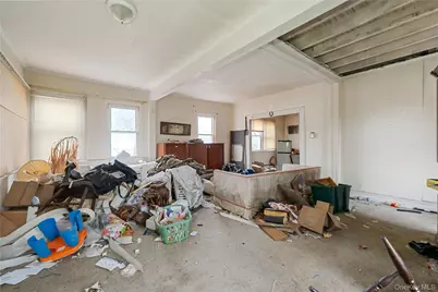 188 Woodside Avenue, Freeport, NY 11520 - Photo 5