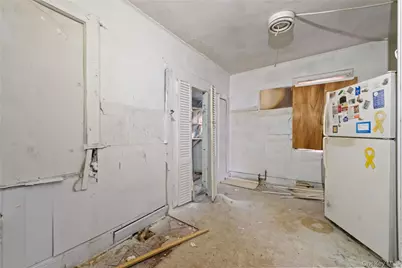 188 Woodside Avenue, Freeport, NY 11520 - Photo 9