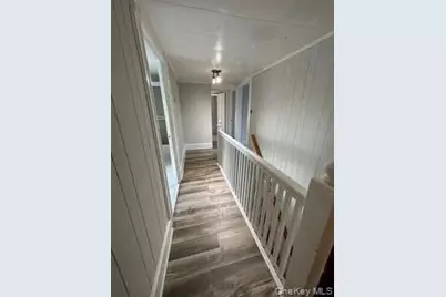 460 Bayview Avenue S #2nd Fl, Freeport, NY 11520 - Photo 3