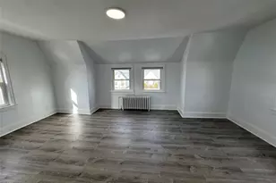 10 Dorothy Ct, Merrick, NY 11566 - Photo 9