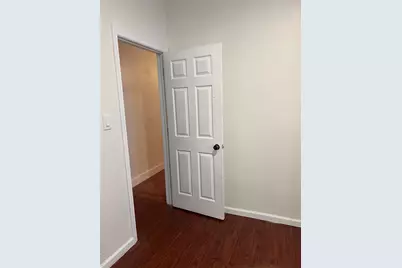 [Address not provided], Westbury, NY 11590 - Photo 7