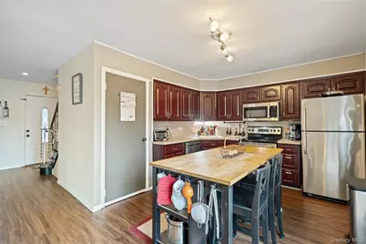 151 Allwood Avenue, Central Islip, NY 11722 - Photo 7