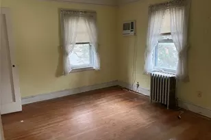 4627 Jayson Ave, Great Neck, NY 11020 - Photo 17