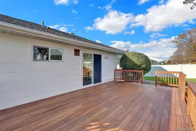 607 Saint George Avenue, North Babylon, NY 11703 - Photo 29