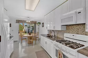 607 St George Ave, North Babylon, NY 11703 - Photo 11