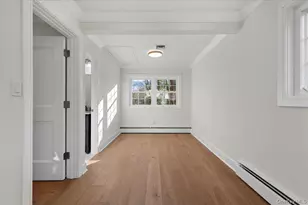 27 Valley Ave, Locust Valley, NY 11560 - Photo 17