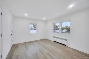 2737 Sheila Ct, East Meadow, NY 11554 - Photo 11