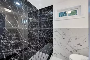 2737 Sheila Ct, East Meadow, NY 11554 - Photo 15