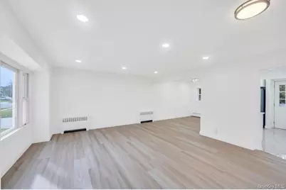 2737 Sheila Court, East Meadow, NY 11554 - Photo 3