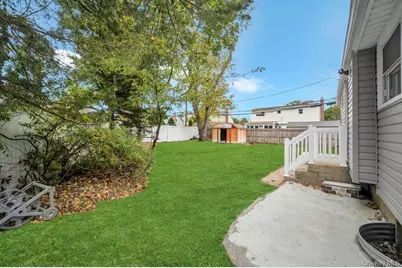 2737 Sheila Court, East Meadow, NY 11554 - Photo 25