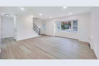 2737 Sheila Court, East Meadow, NY 11554 - Photo 5