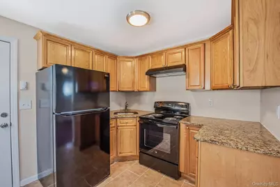 703 Provost Avenue, Bellport, NY 11713 - Photo 5