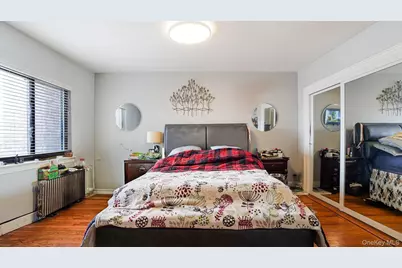 2521 Yates Avenue, Bronx, NY 10469 - Photo 13