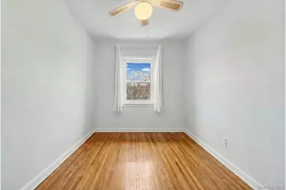 239 Brinsmade Avenue, Bronx, NY 10465 - Photo 23