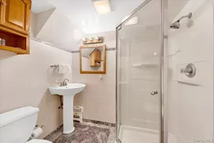 239 Brinsmade Ave, Bronx, NY 10465 - Photo 27