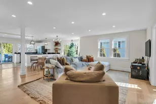 32 Katherine St, Locust Valley, NY 11560 - Photo 5