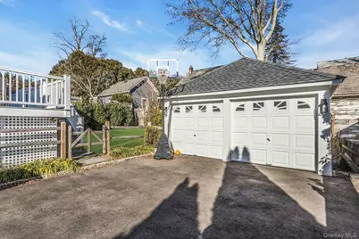 32 Katherine Street, Locust Valley, NY 11560 - Photo 23