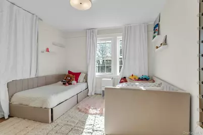 32 Katherine Street, Locust Valley, NY 11560 - Photo 19