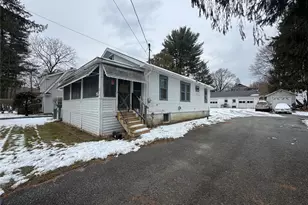 22 Seybolt Ave, Otisville, NY 10963 - Photo 5