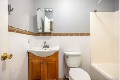 132 Neptune Drive, Monroe, NY 10950 - Photo 17