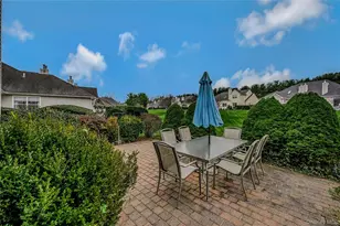 98 Scenic Lake Dr, Riverhead, NY 11901 - Photo 29