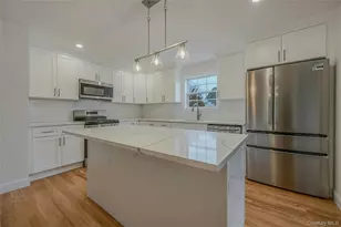 98 Scenic Lake Dr, Riverhead, NY 11901 - Photo 17