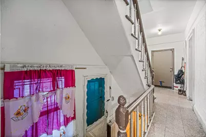 31-60 12th Street, Astoria, NY 11106 - Photo 5