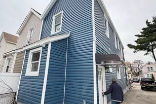 118-09 202nd St, Saint Albans, NY 11412 - Photo 15