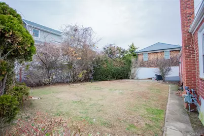 76 Clayton Clayton Avenue, Long Beach, NY 11561 - Photo 29