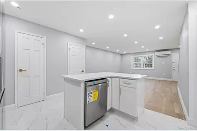 898 Blake Avenue, Brooklyn, NY 11207 - Photo 5